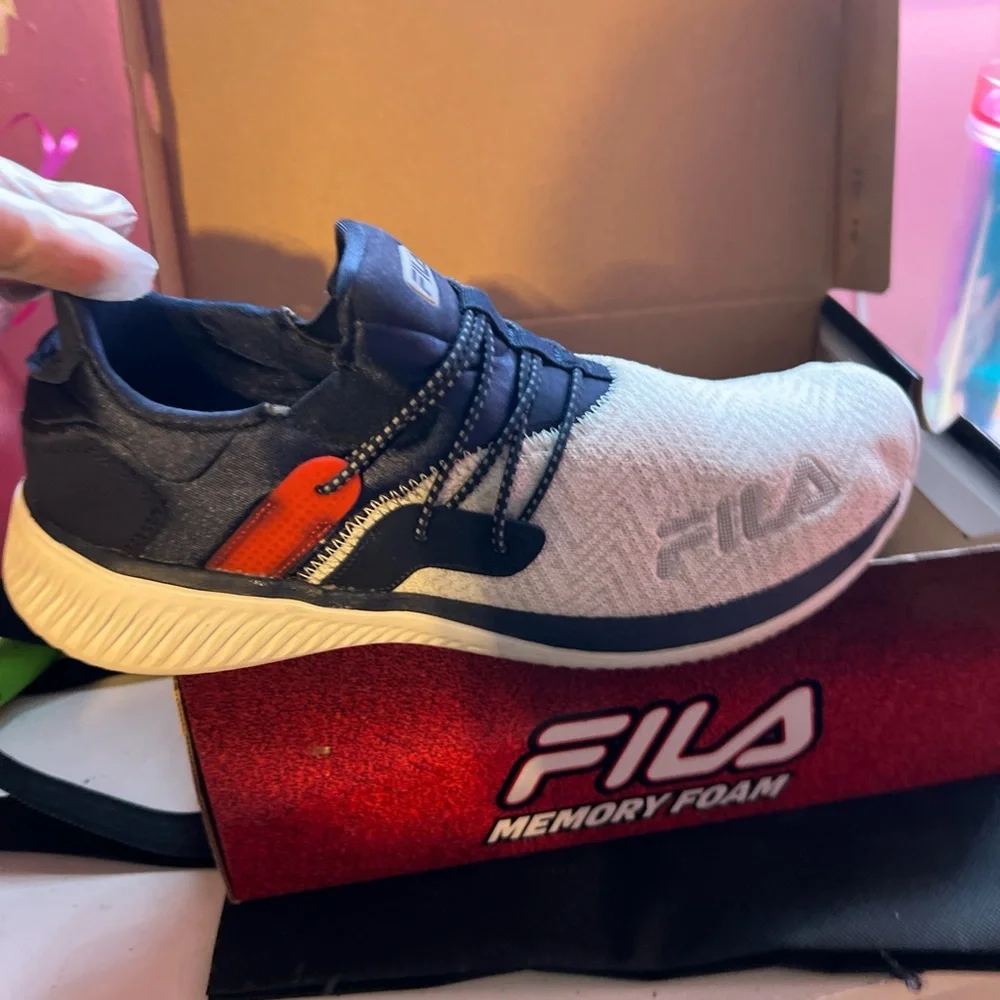 Fila Athletic Shoes - Navy and White - Picture 6 of 6